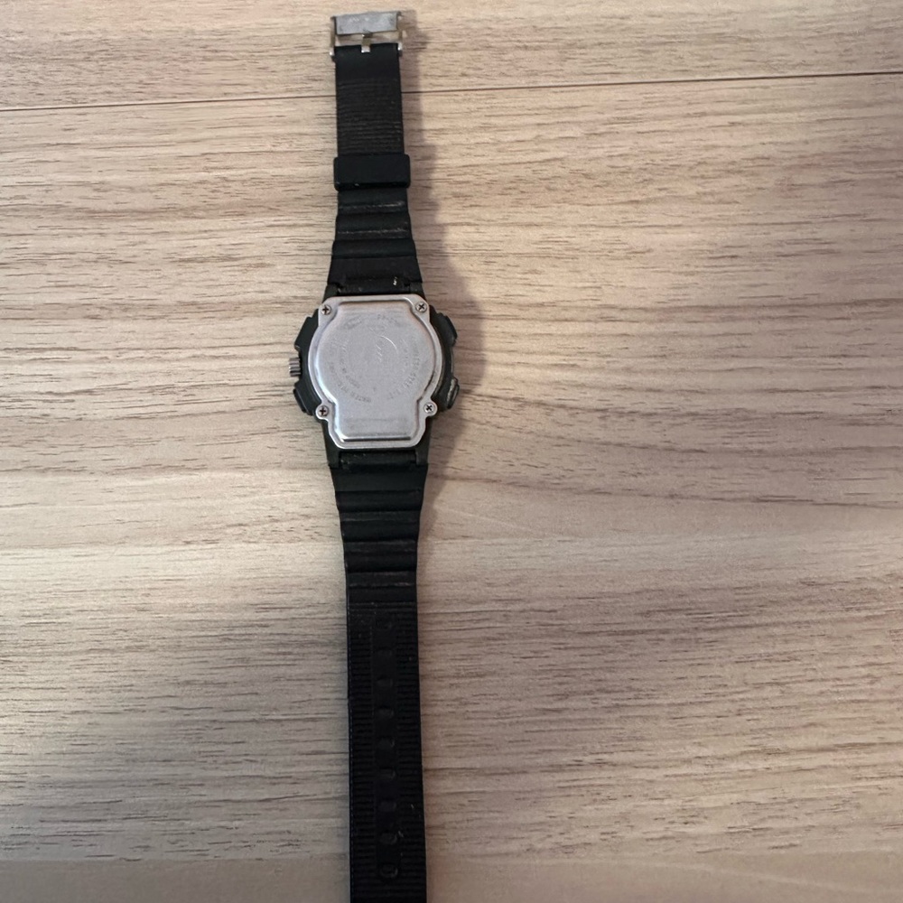 Casio watch - Picture 3 of 3